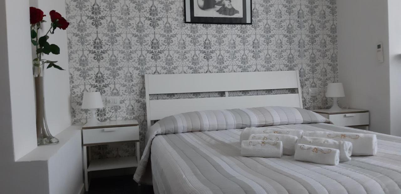 Manzoni Residence Como Eksteriør billede