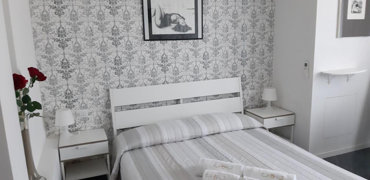 Manzoni Residence Como Eksteriør billede